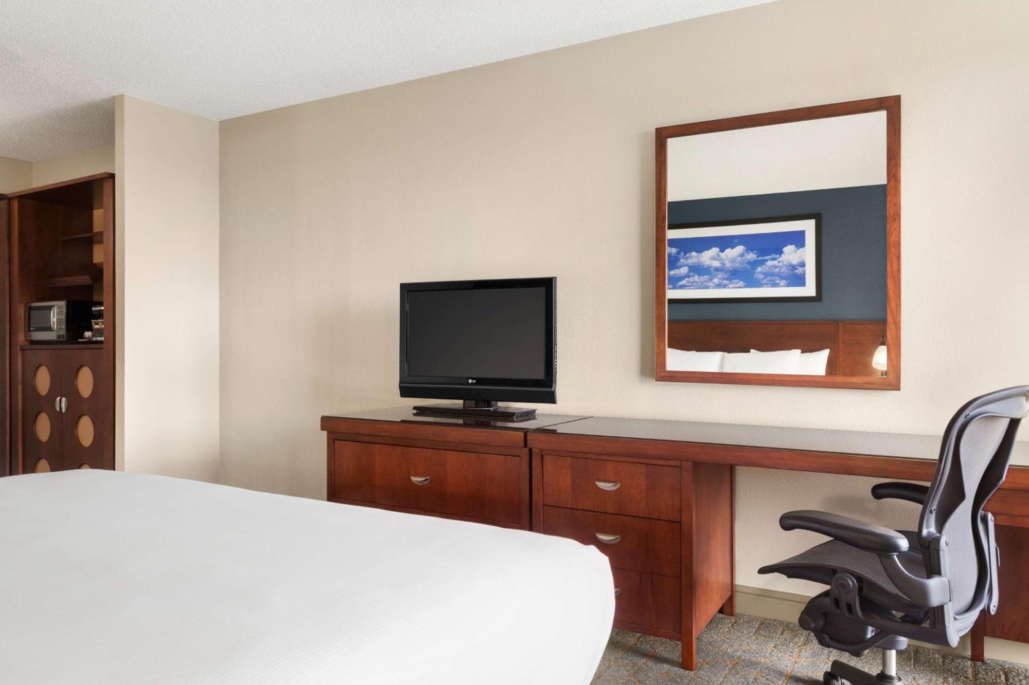 Doubletree By Hilton Dfw Airport North Irving Exterior foto