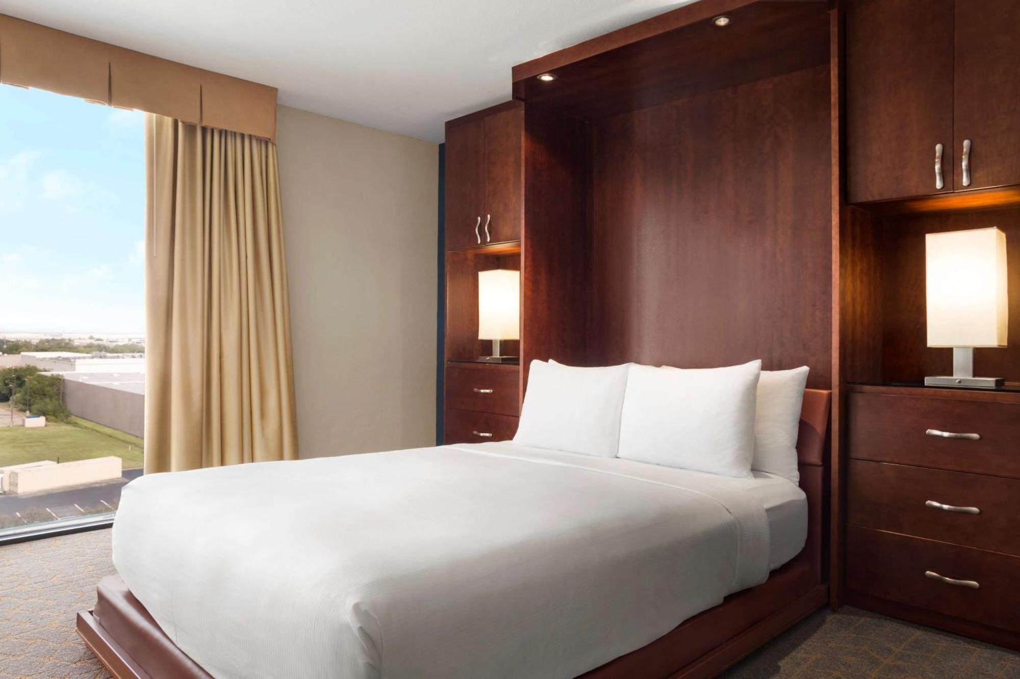 Doubletree By Hilton Dfw Airport North Irving Exterior foto