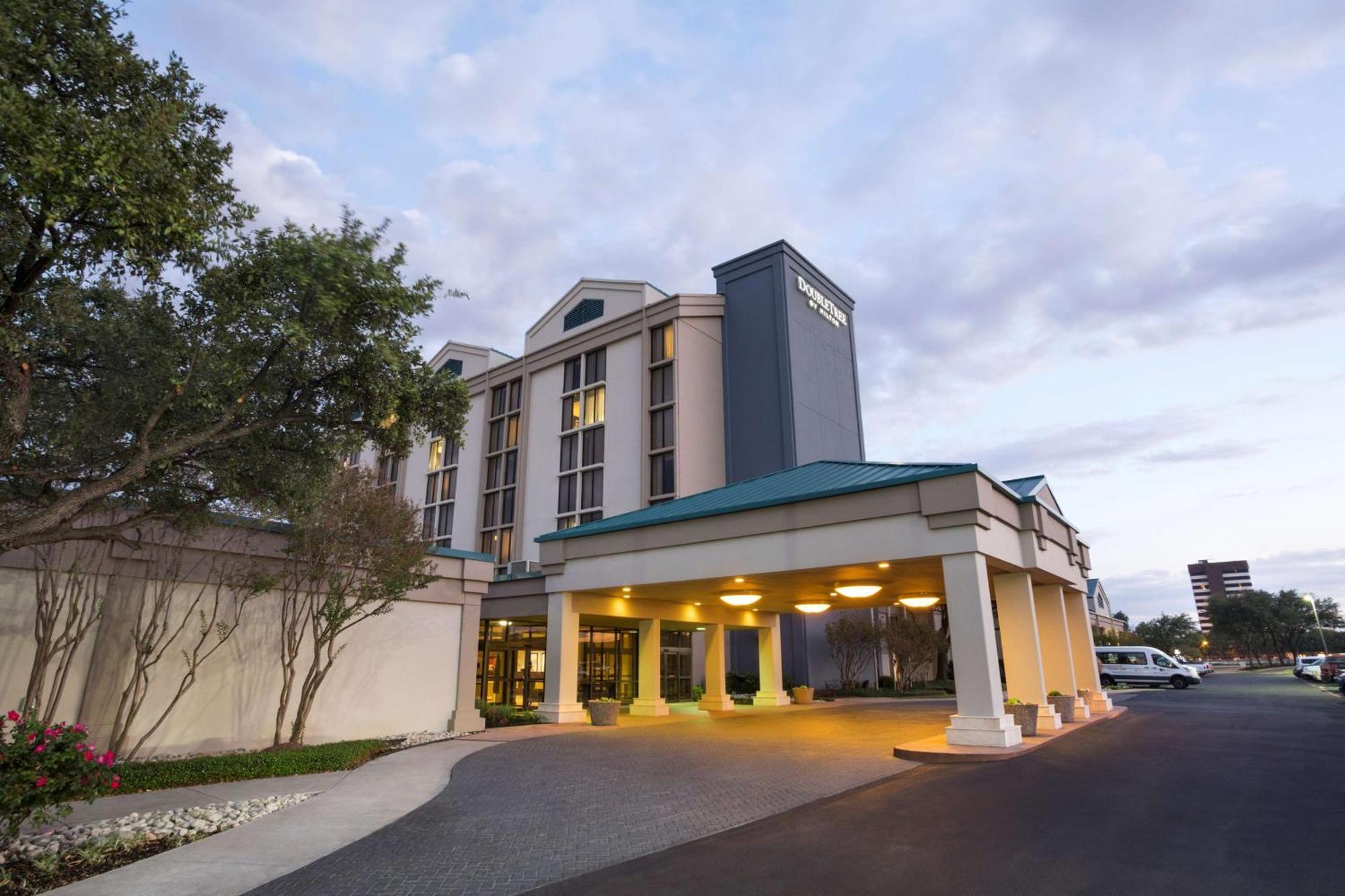 Doubletree By Hilton Dfw Airport North Irving Exterior foto